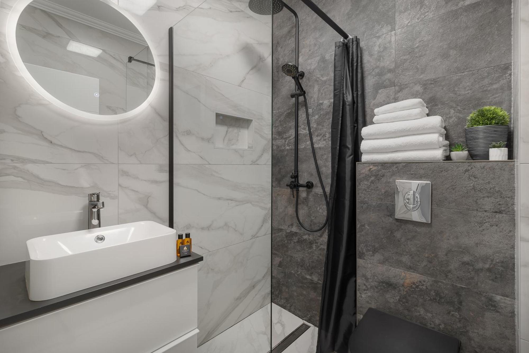 Appartement Blanco à Oradea Extérieur photo