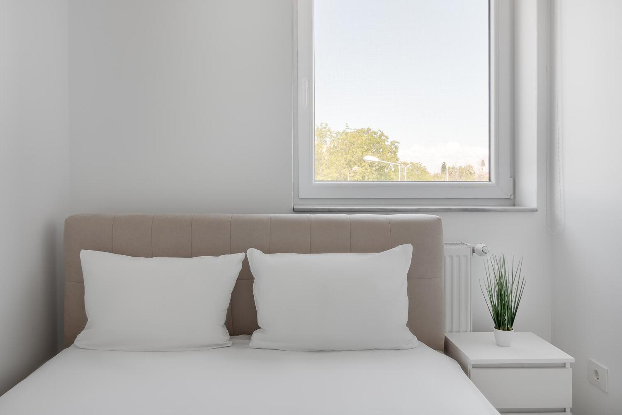 Appartement Blanco à Oradea Extérieur photo